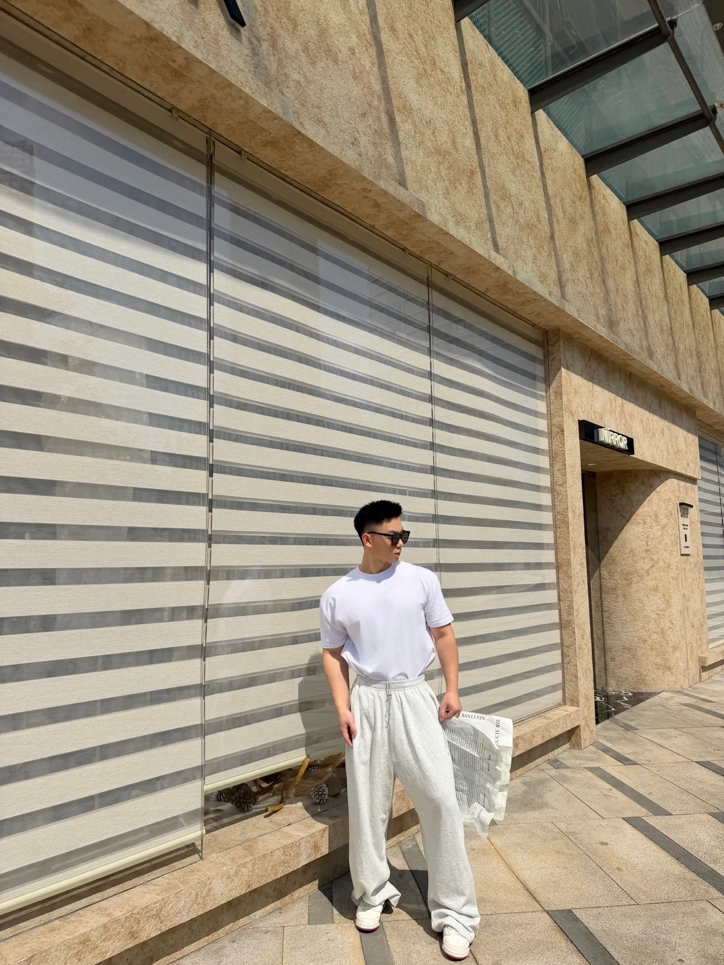 [Upper body picture] Acne Studios logo embroidered sports pants